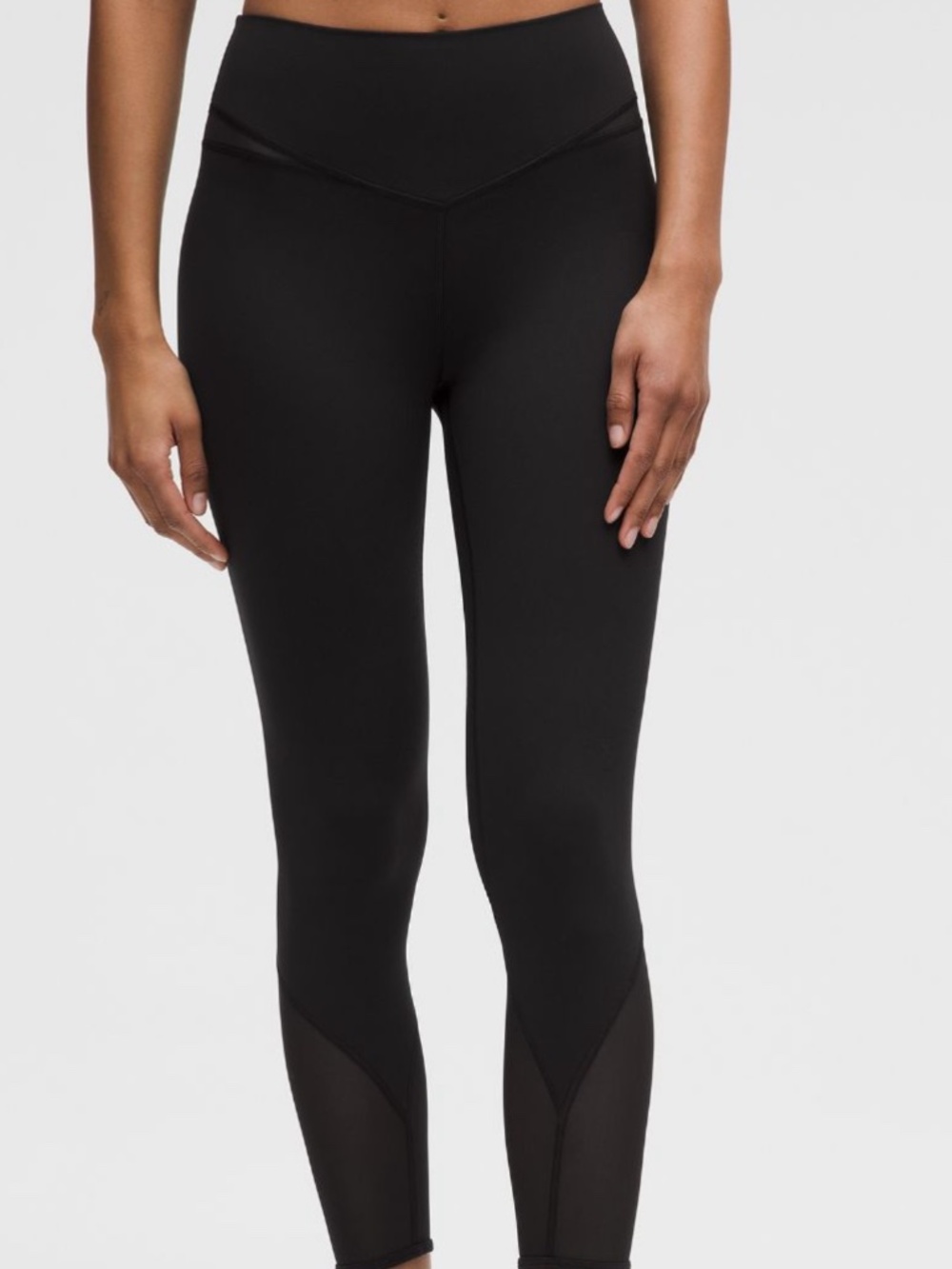 Lululemon Mesh Panelled Nulu crop size 8 NWT